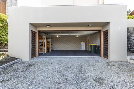Photo of property in 16 Earnslaw Terrace, Queenstown, 9300
