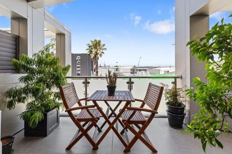 Photo of property in Paramount Apartments, 17/281 Maunganui Road, Mount Maunganui, 3116