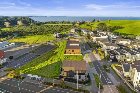 Photo of property in 2 Kiokio Street, Long Bay, Auckland, 0630