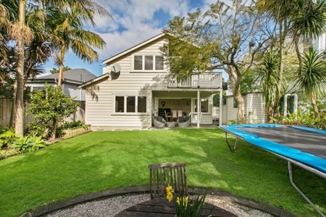 Photo of property in 73 Albert Road, Devonport, Auckland, 0624