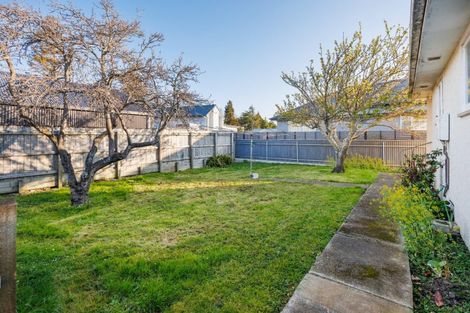 Photo of property in 27 Queen Street, Feilding, 4702