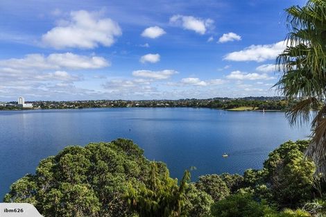 Photo of property in 1/198 Hurstmere Road, Takapuna, Auckland, 0622