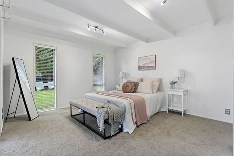 Photo of property in 10 Sanctuary Point, Sunnyhills, Auckland, 2010