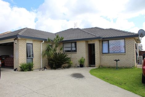 Photo of property in 12 George Arthur Place, Pukekohe, 2120
