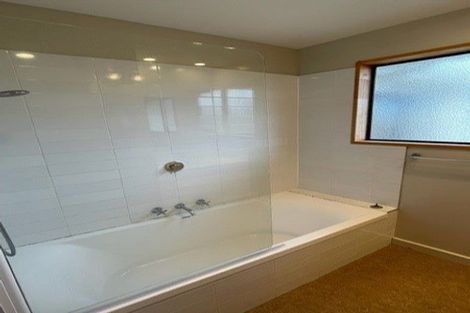 Photo of property in 17 Claridges Road, Casebrook, Christchurch, 8051