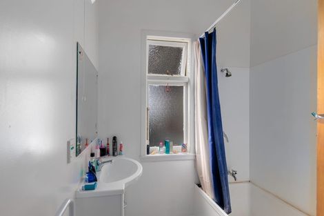 Photo of property in 114 Strickland Street, Sydenham, Christchurch, 8023