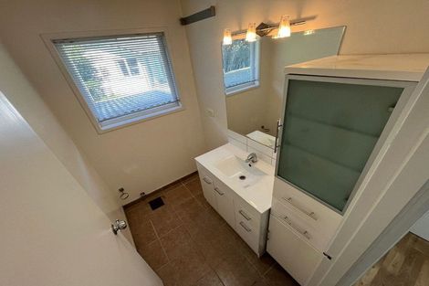 Photo of property in 44 Preston Avenue, Henderson, Auckland, 0610