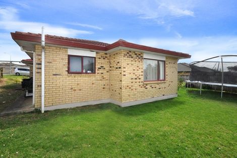 Photo of property in 15 Dole Place, Mangere, Auckland, 2022