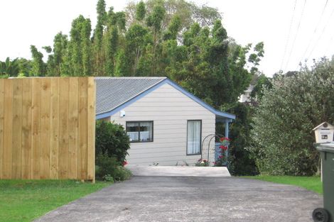 Photo of property in 9 Duncan Avenue, Te Atatu South, Auckland, 0610