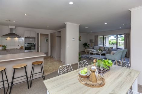 Photo of property in 18 Sams Way, Raumati South, Paraparaumu, 5032