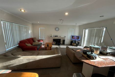 Photo of property in 9 Trimmer Terrace, Papatoetoe, Auckland, 2025