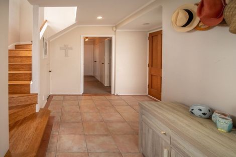 Photo of property in 1/47 Rawene Road, Birkenhead, Auckland, 0626