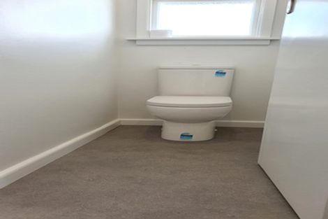 Photo of property in 7 Straven Road, Riccarton, Christchurch, 8011