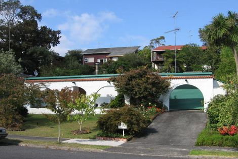 Photo of property in 38 Stapleford Crescent, Browns Bay, Auckland, 0630