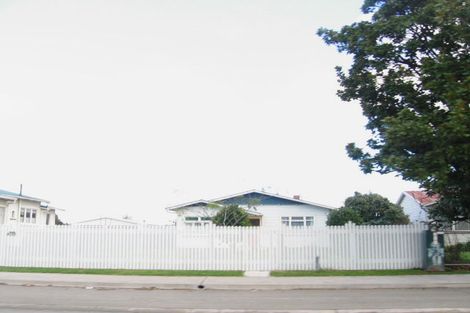 Photo of property in 1011 Heretaunga Street East, Parkvale, Hastings, 4122