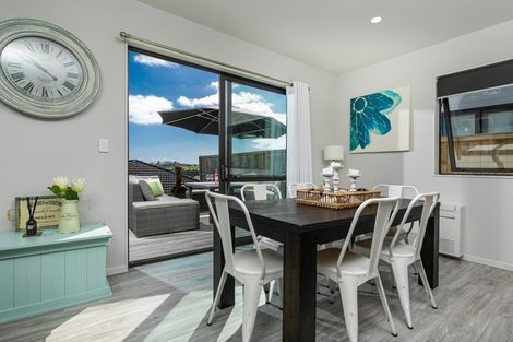 Photo of property in 25 Resolution Drive, Gulf Harbour, Whangaparaoa, 0930