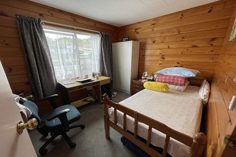 Photo of property in 1/202 Lake Road, Northcote, Auckland, 0627