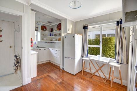 Photo of property in 35 Oxley Crescent, Broad Bay, Dunedin, 9014