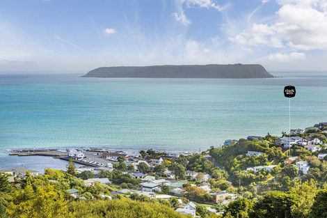 Photo of property in 13 Airlie Road, Plimmerton, Porirua, 5026