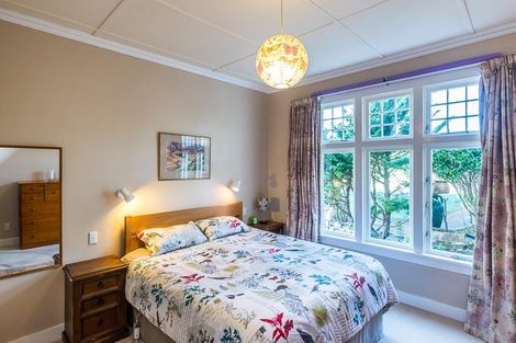 Photo of property in 20 Milne Terrace, Island Bay, Wellington, 6023