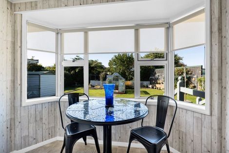 Photo of property in 2 Turuturu Road, Hawera, 4610