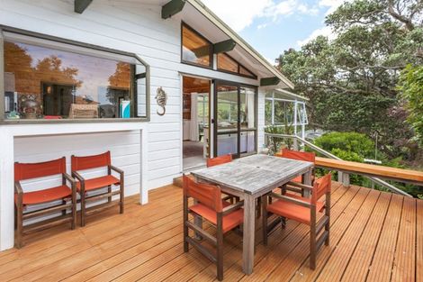 Photo of property in 18 Fishermans Cove, Army Bay, Whangaparaoa, 0930