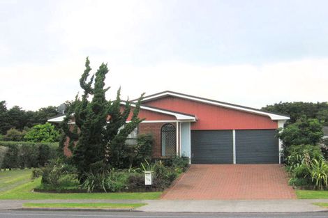 Photo of property in 134 Everglade Drive, Totara Heights, Auckland, 2105