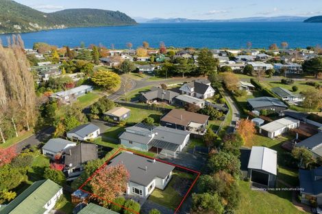 Photo of property in 2/38 Kinloch Road, Kinloch, Taupo, 3377