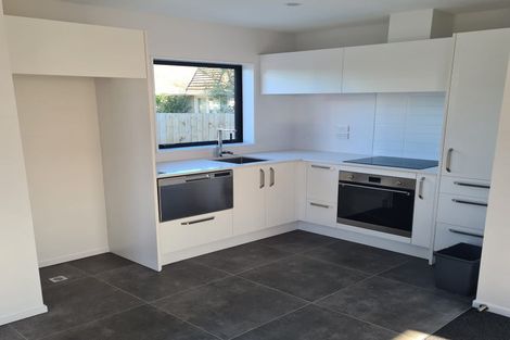 Photo of property in 1/110 Kervil Avenue, Te Atatu Peninsula, Auckland, 0610