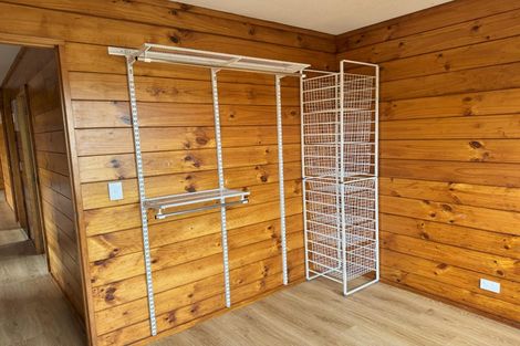 Photo of property in 49 Norcross Avenue, Henderson, Auckland, 0612