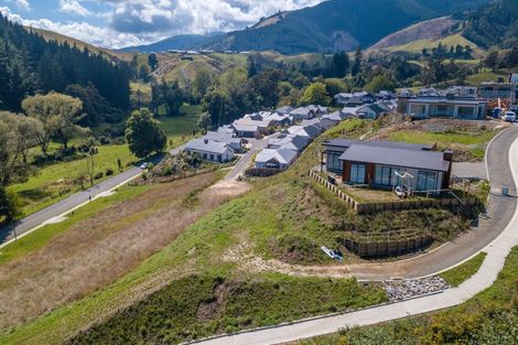 Photo of property in 28 Hill Tops Way, Stoke, Nelson, 7011