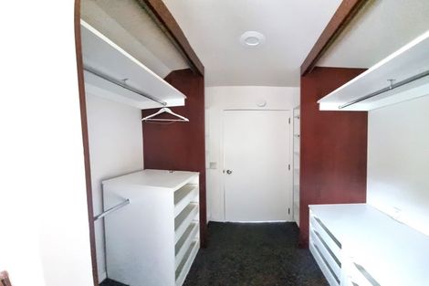 Photo of property in 11 Lawson Place, Mount Victoria, Wellington, 6011