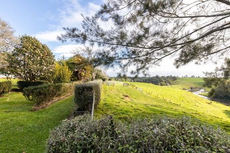 Photo of property in 151 Hickman Road, Urenui, 4375
