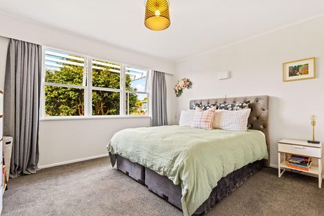 Photo of property in 19 Brennan Avenue, Te Atatu Peninsula, Auckland, 0610