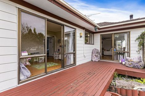 Photo of property in 43 Bellfield Road, Opaheke, Papakura, 2113