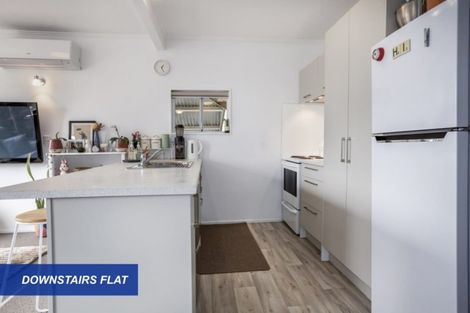 Photo of property in 2 Kenef Road, Paremata, Porirua, 5024