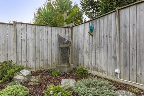 Photo of property in 5 Puketi Lane, Waiuku, 2123