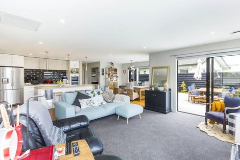 Photo of property in 27a Tennyson Street, Trentham, Upper Hutt, 5018