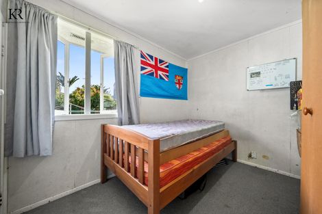 Photo of property in 53 Waipani Road, Te Atatu Peninsula, Auckland, 0610