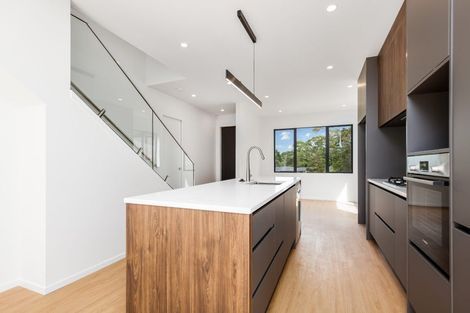 Photo of property in 9a Endurance Rise, Orewa, 0931