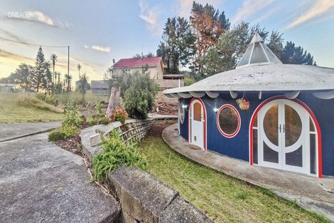 Photo of property in 104 Koputara Road, Himatangi Beach, Foxton, 4891