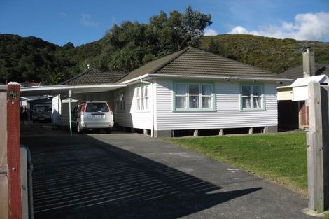 Photo of property in 52 Bull Avenue, Wainuiomata, Lower Hutt, 5014