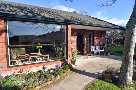 Photo of property in 8 Cobham Place, Solway, Masterton, 5810