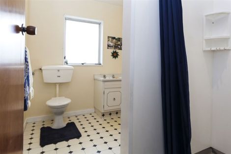 Photo of property in 2/139 Weston Road, St Albans, Christchurch, 8052