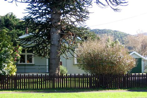Photo of property in 49 Wakefield Street, Featherston, 5710