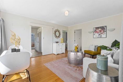 Photo of property in 1/134 Onewa Road, Northcote, Auckland, 0627