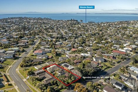 Photo of property in 2 Geoffrey Road, Torbay, Auckland, 0630