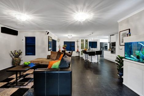 Photo of property in 40 Redwood Crescent, Hurdon, New Plymouth, 4310