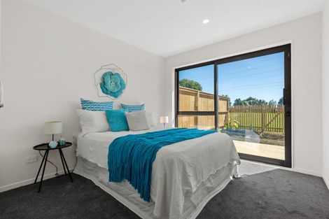 Photo of property in 3/22 Cherry Tree Place, Massey, Auckland, 0614