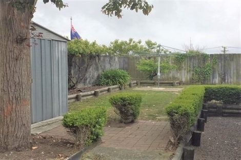 Photo of property in 32 Effingham Street, North New Brighton, Christchurch, 8083